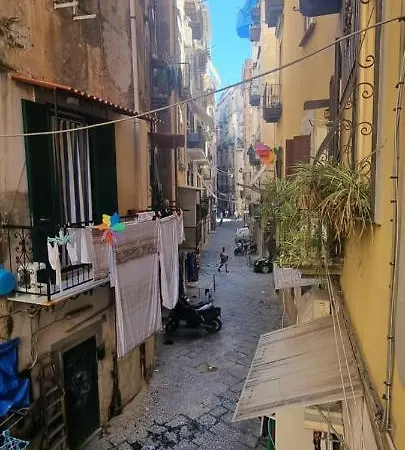 O Balcunciell * Naples