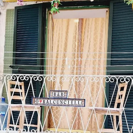 O Balcunciell Apartament Neapol